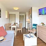 Apartamento Le Belvedere - R0 145 By Interhome